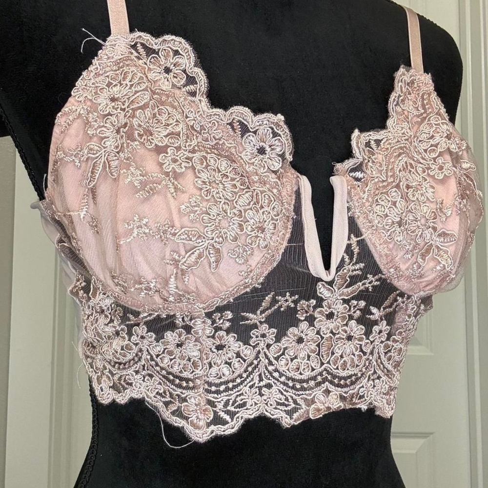 Blush Pink Lace Valentine's Bralette Lingerie Size S - Picture 2 of 5